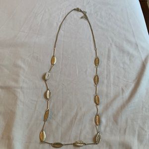 Leaf necklace silver